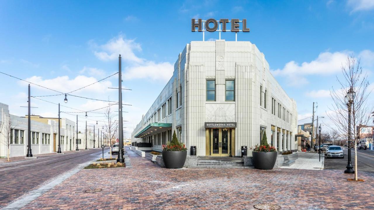 Bottleworks Hotel Indianapolis Exterior foto